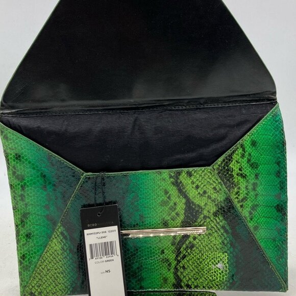 NWT BCBG Envelope Clutch - Picture 4 of 8